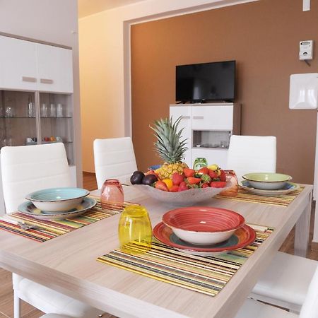 Guesthouse Fino'S Family Monopoli Exterior photo