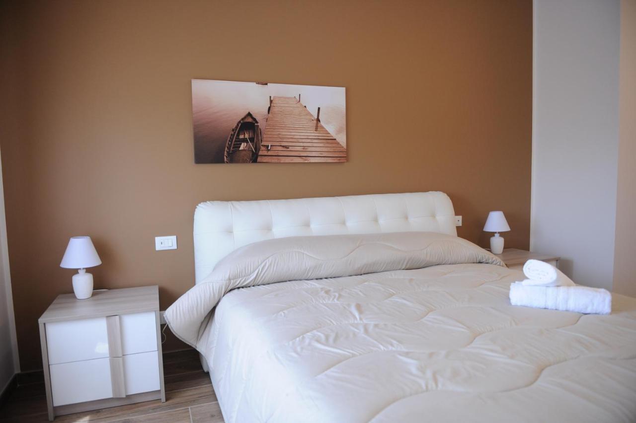 Guesthouse Fino'S Family Monopoli Exterior photo